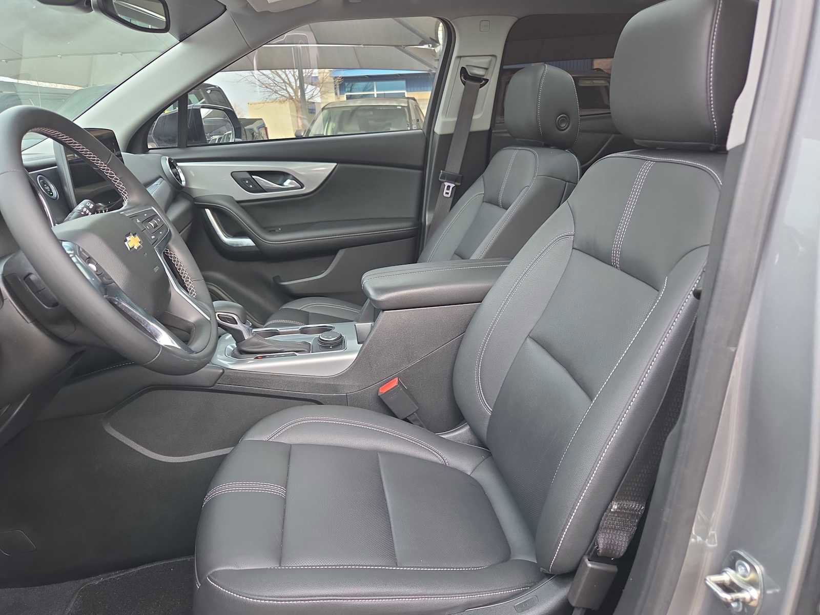 Used 2023 Chevrolet Blazer LT image 13