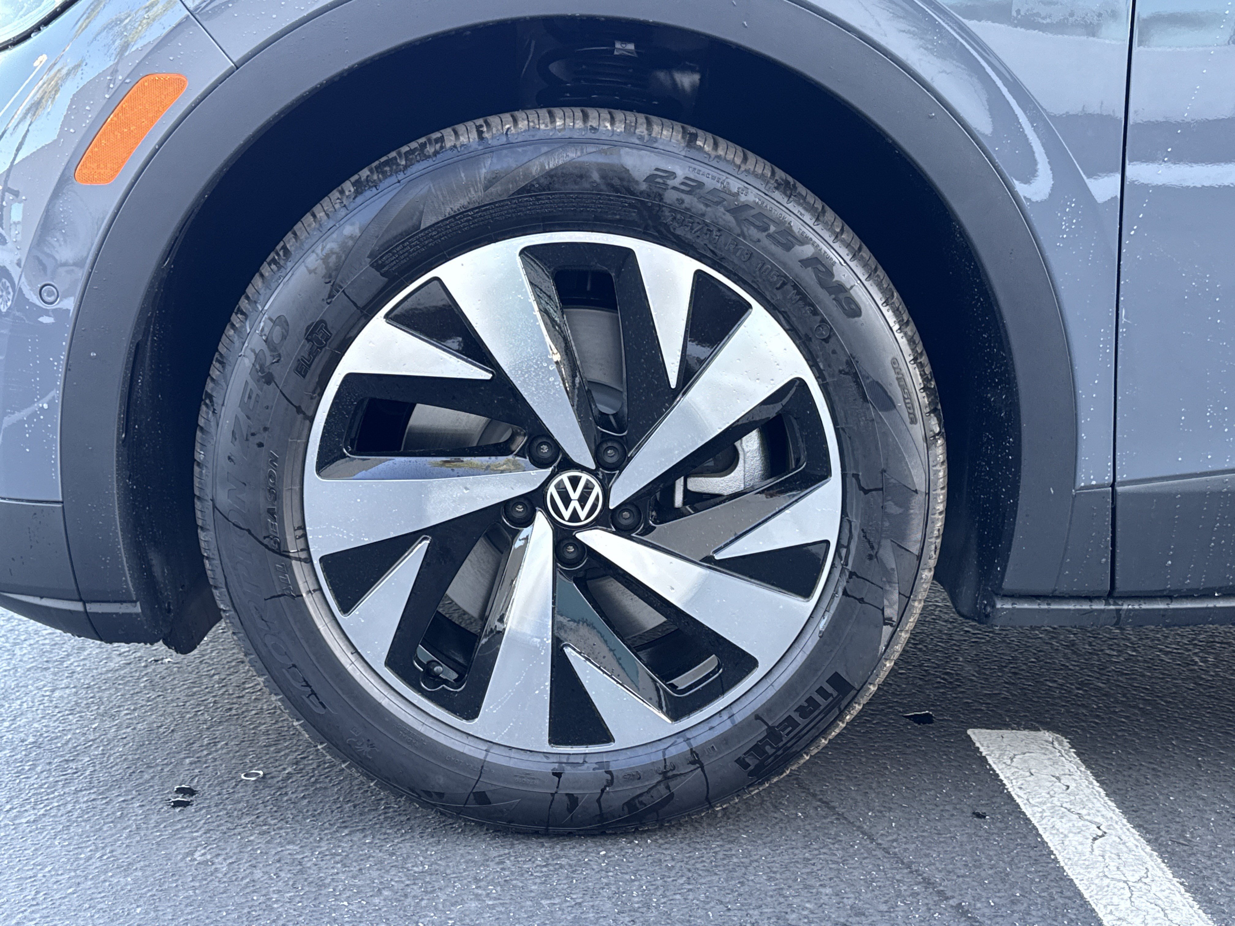 New 2026 Volkswagen ID.4 Pro RWD image 11