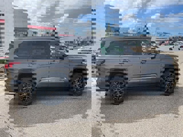 New 2026 Toyota Sequoia Platinum image 8