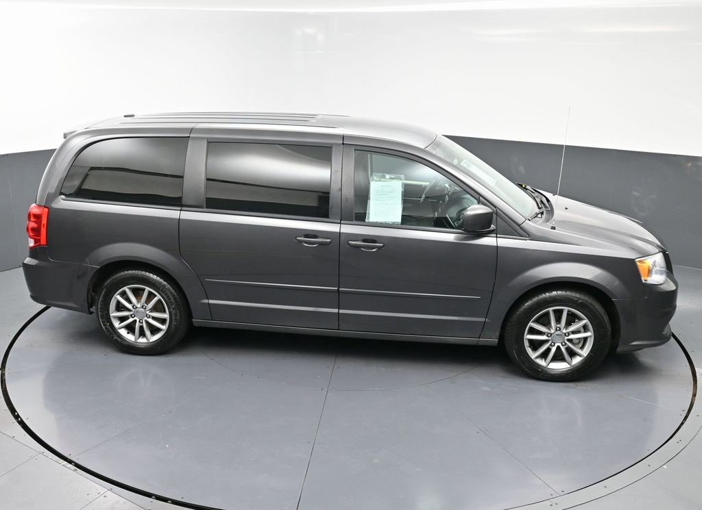 Used 2017 Dodge Grand Caravan SE image 42