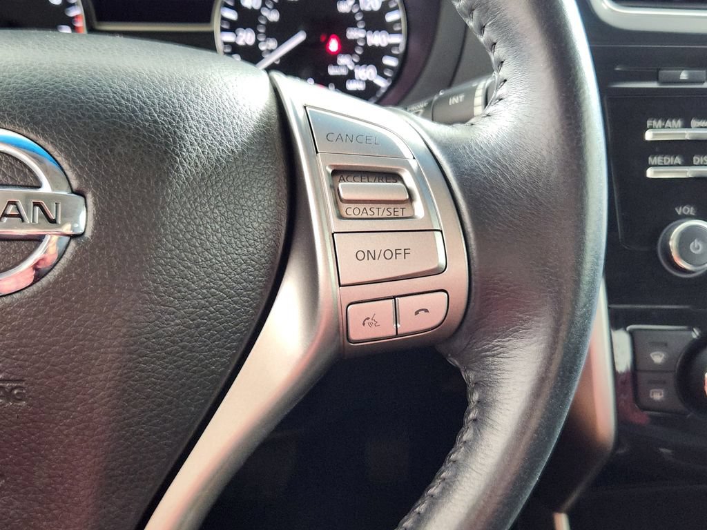 Used 2015 Nissan Altima 2.5 SV w/ Convenience Package FWD image 18