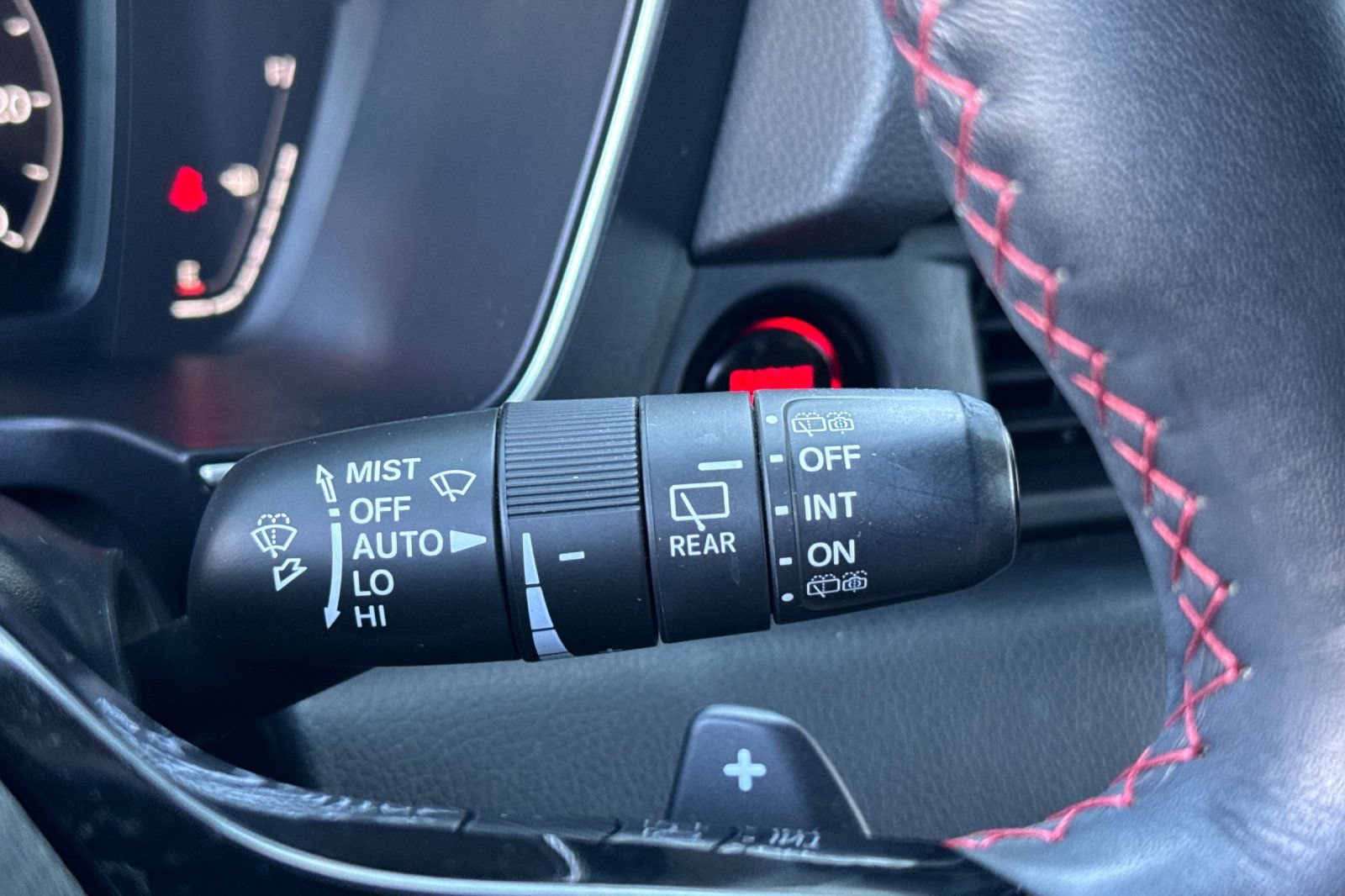 Used 2025 Honda Pilot Black Edition image 37