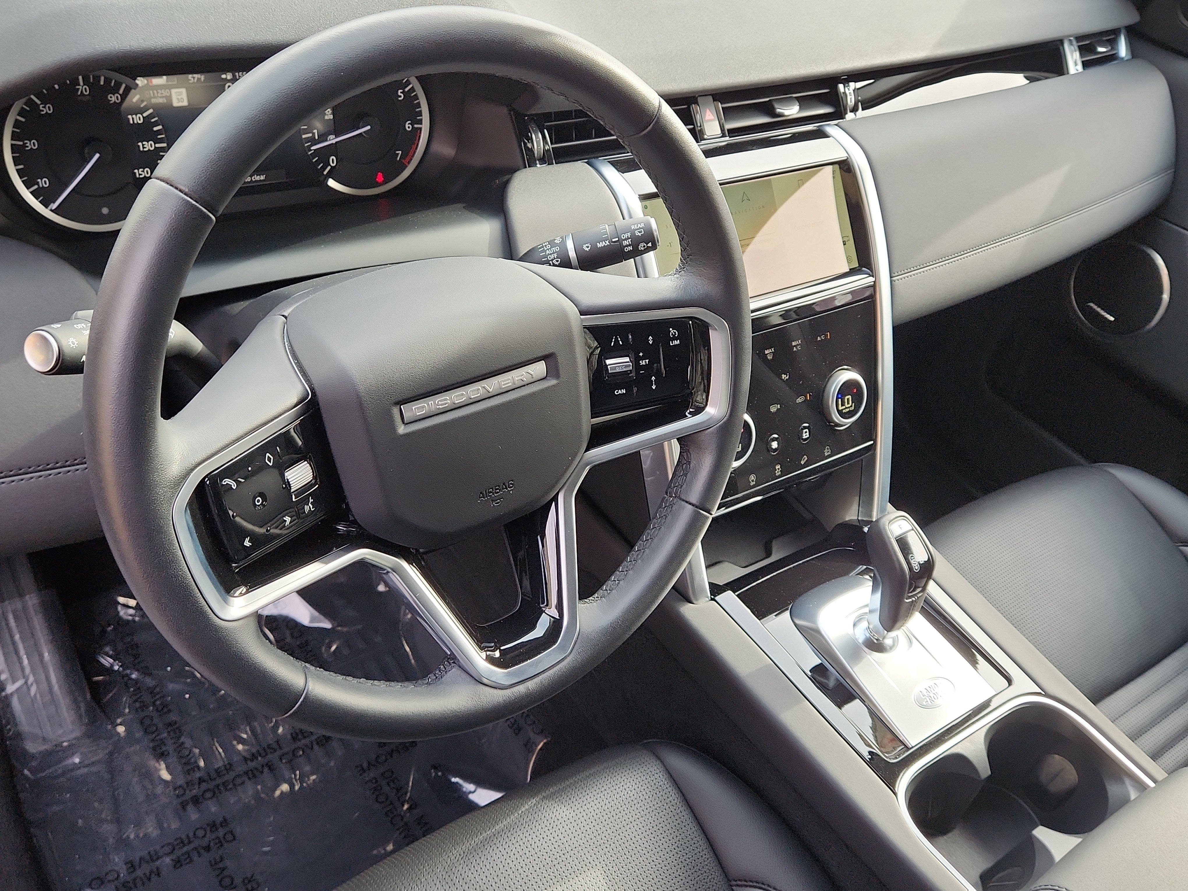 Used 2023 Land Rover Discovery Sport SE image 11