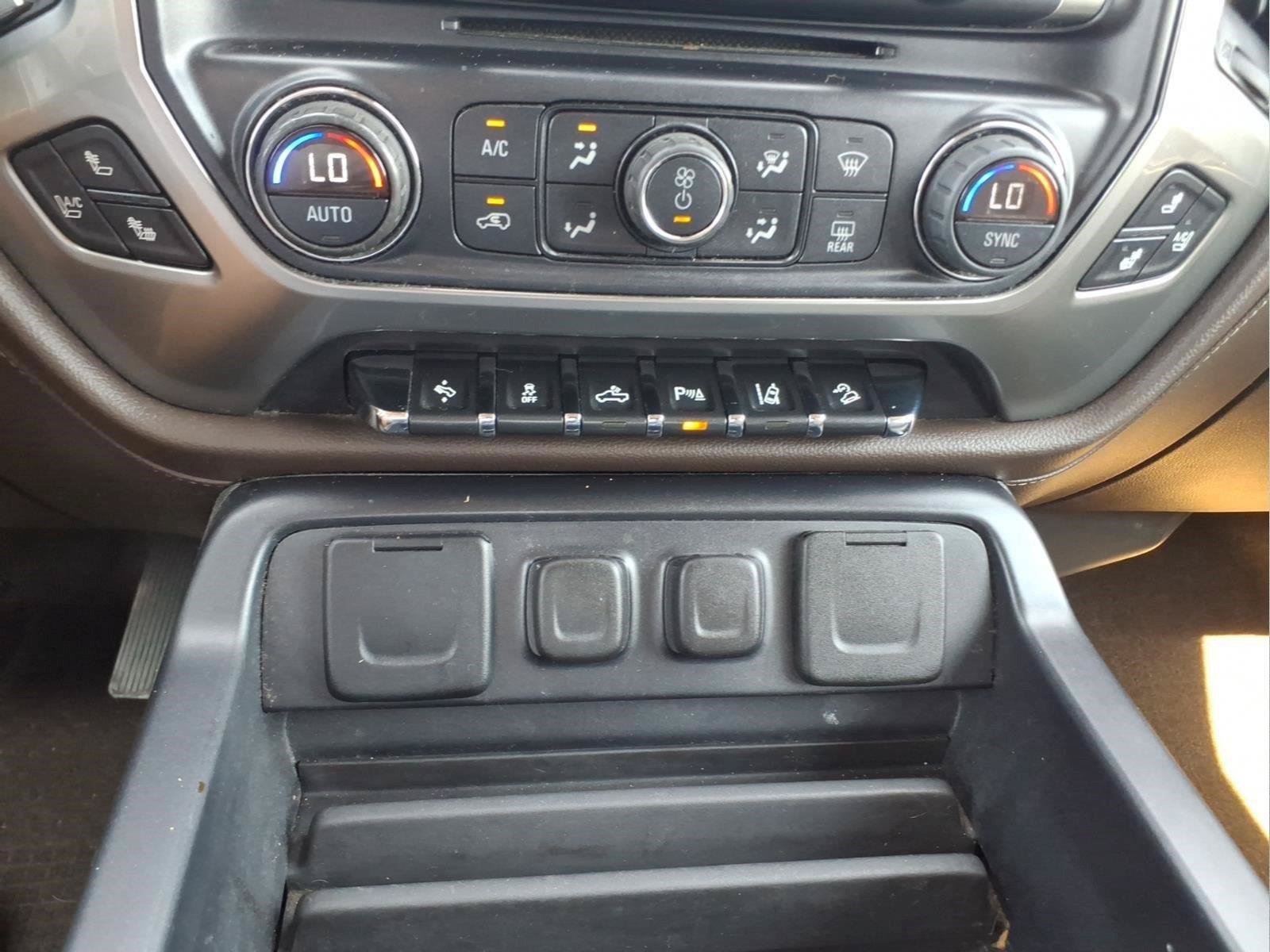 Used 2015 Chevrolet Silverado 1500 LTZ AWD/4WD image 24