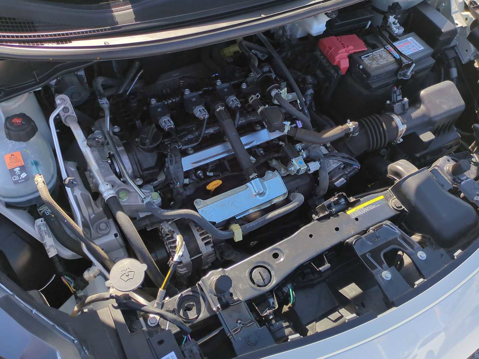 Used 2024 Nissan Versa SR image 27