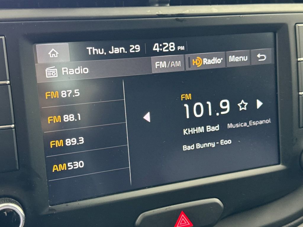 Used 2024 Kia Soul LX w/ Option Group 015 image 17