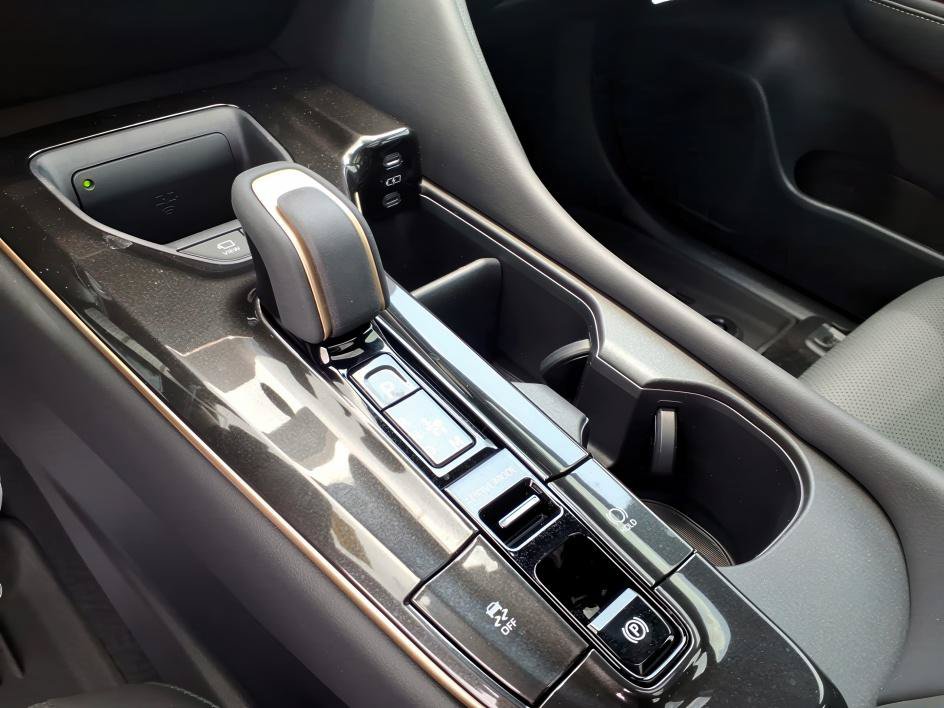 New 2026 Toyota Crown Platinum AWD/4WD image 14