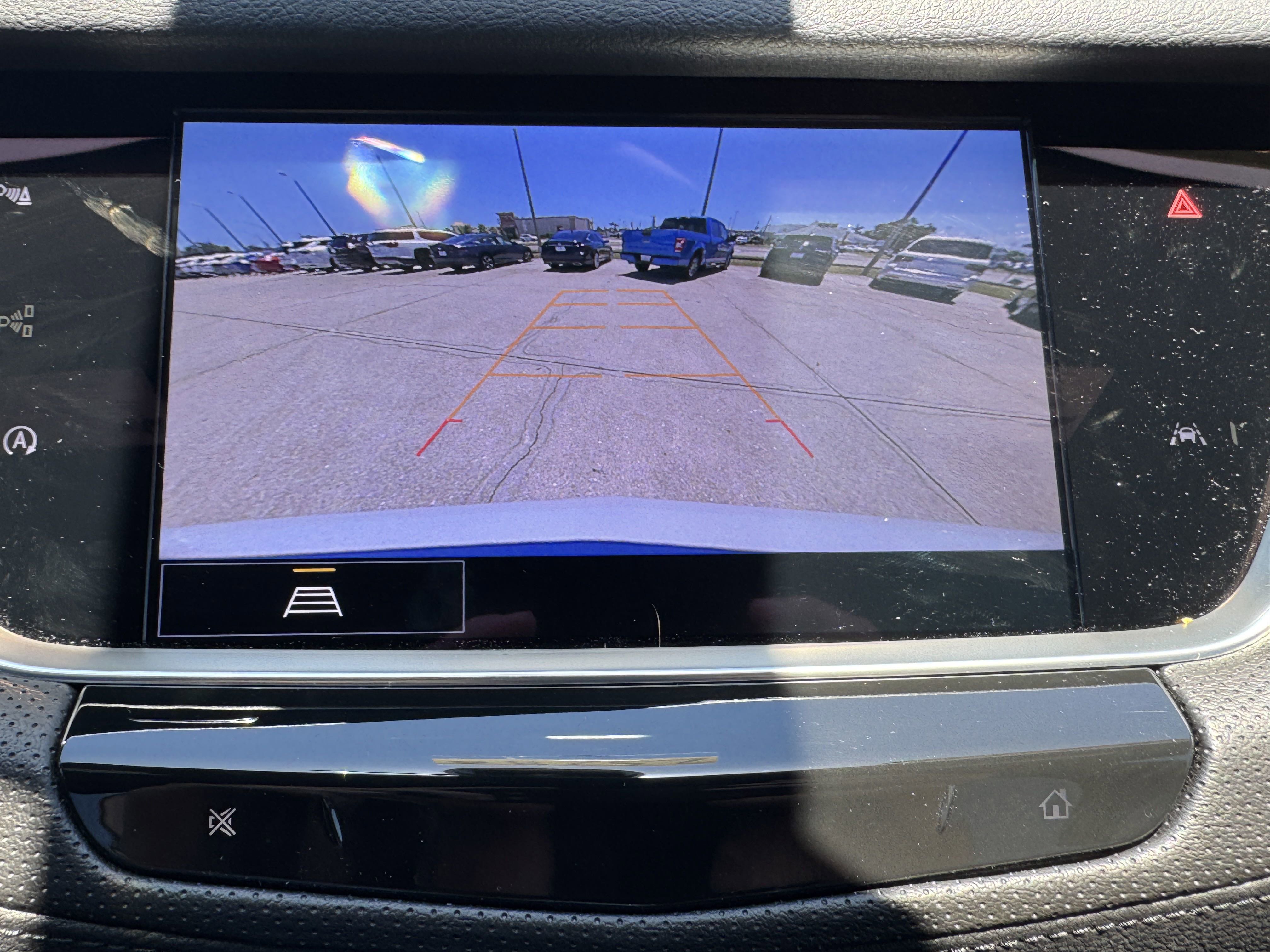 New 2025 Cadillac XT6 Luxury image 24