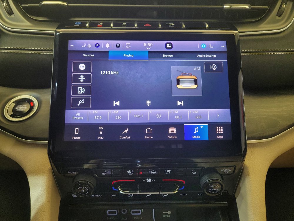Used 2024 Jeep Grand Cherokee Limited 4xe w/ Luxury Tech Group II AWD/4WD image 25