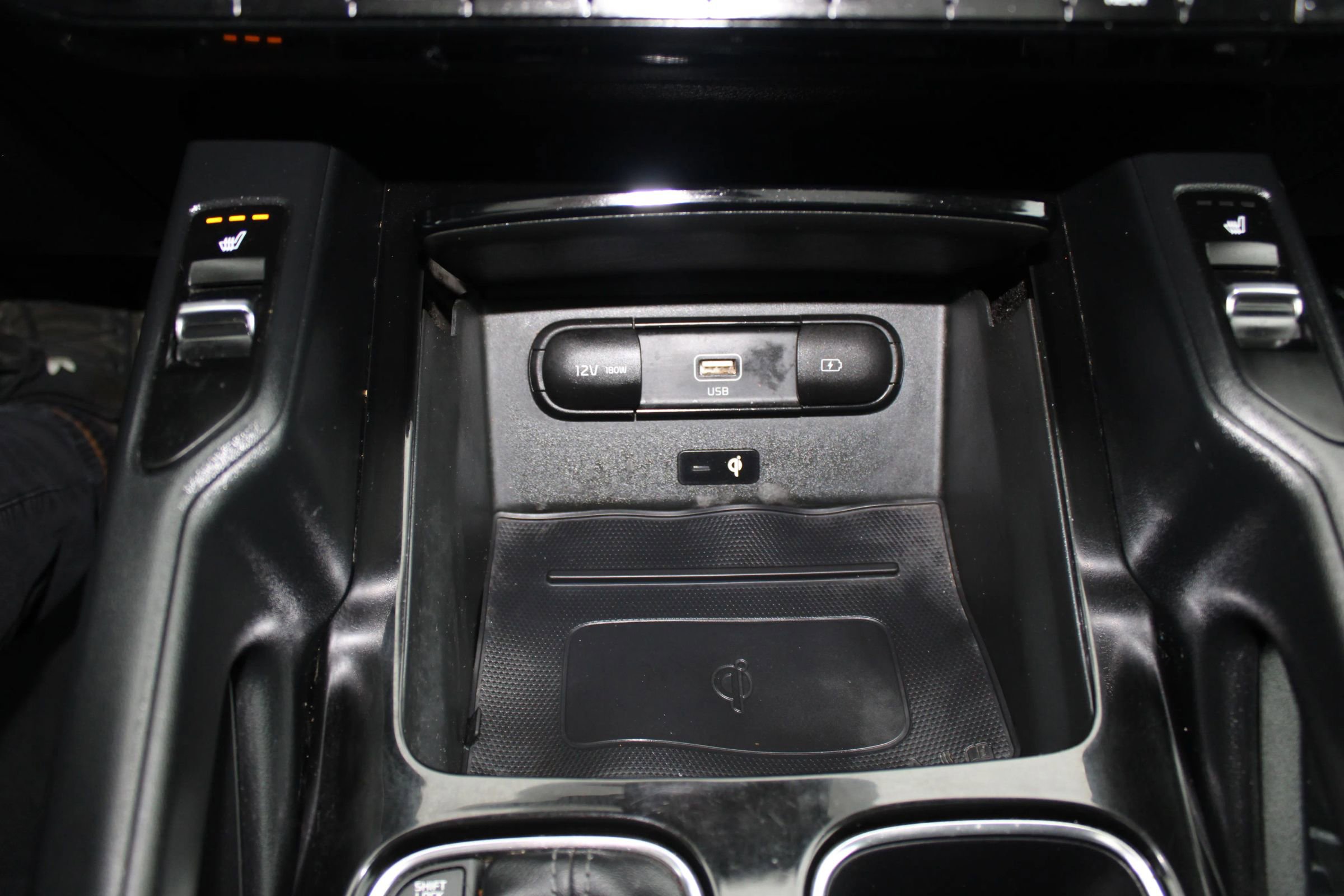 Used 2022 Kia Telluride S image 24