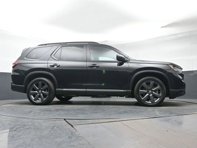 Used 2023 Honda Pilot Sport image 30