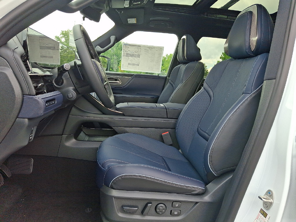 New 2027 INFINITI QX80 Sensory AWD/4WD image 10