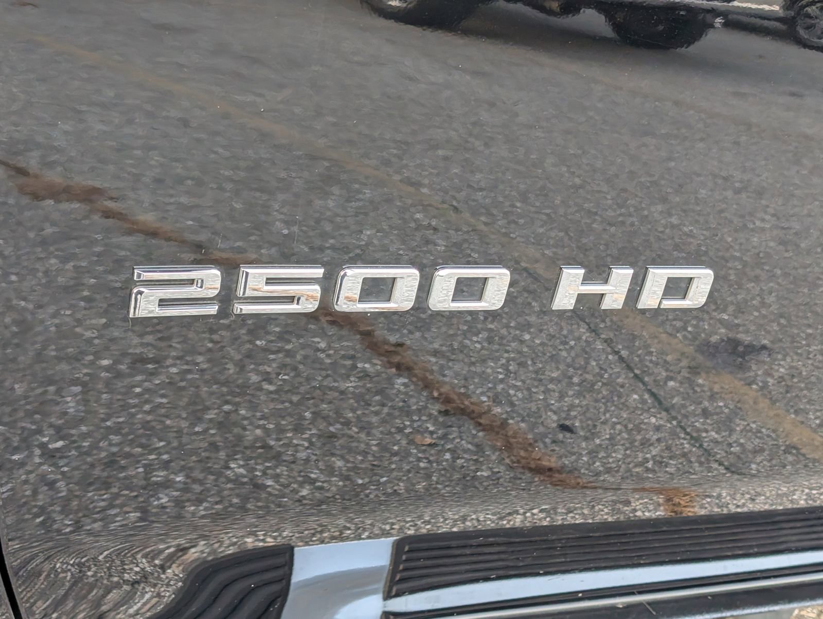 Used 2024 Chevrolet Silverado 2500 LT image 9