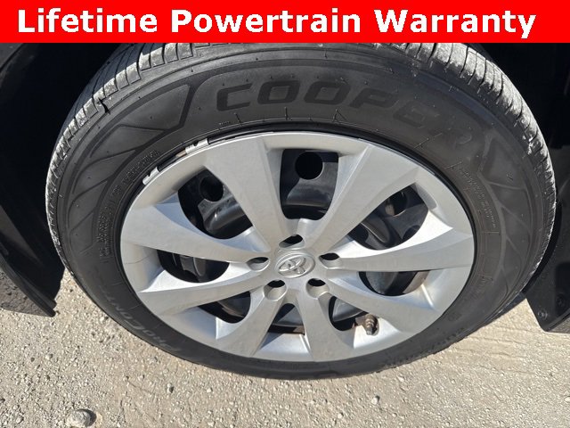 Used 2023 Toyota Corolla LE image 24