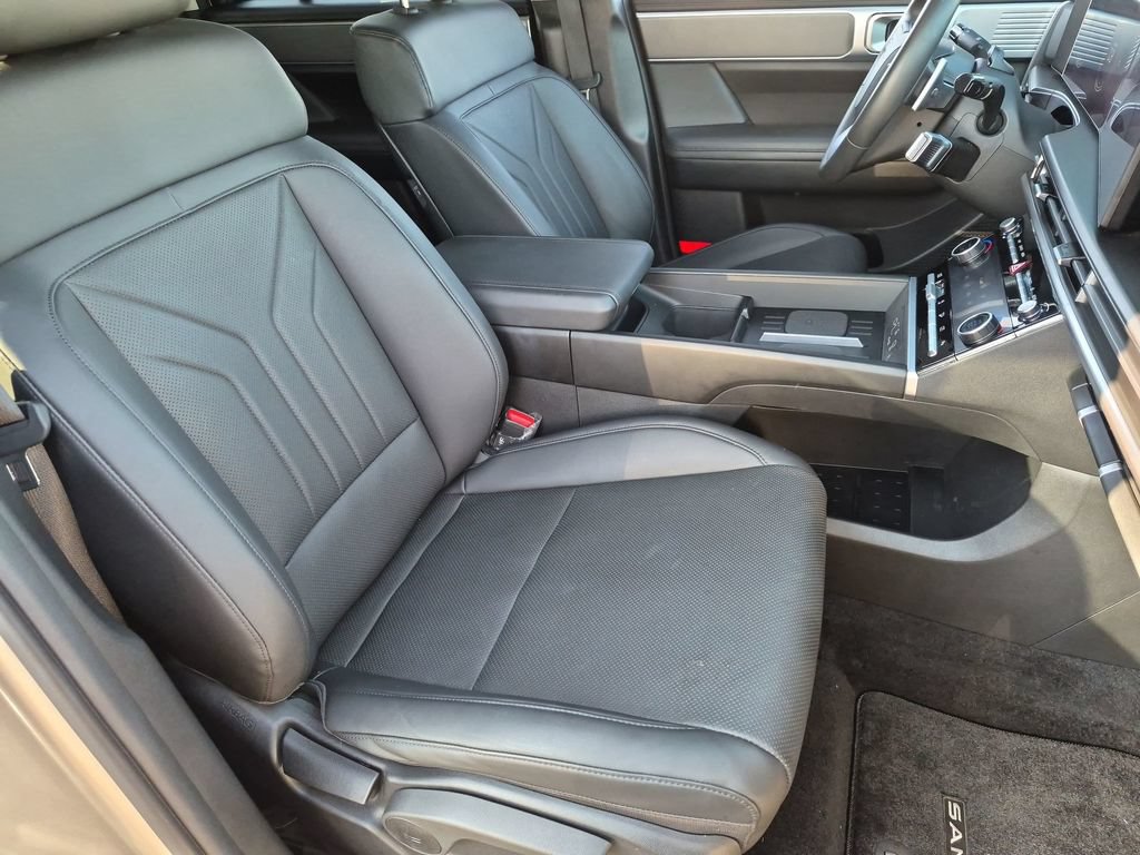 Used 2025 Hyundai Santa Fe SEL FWD image 34