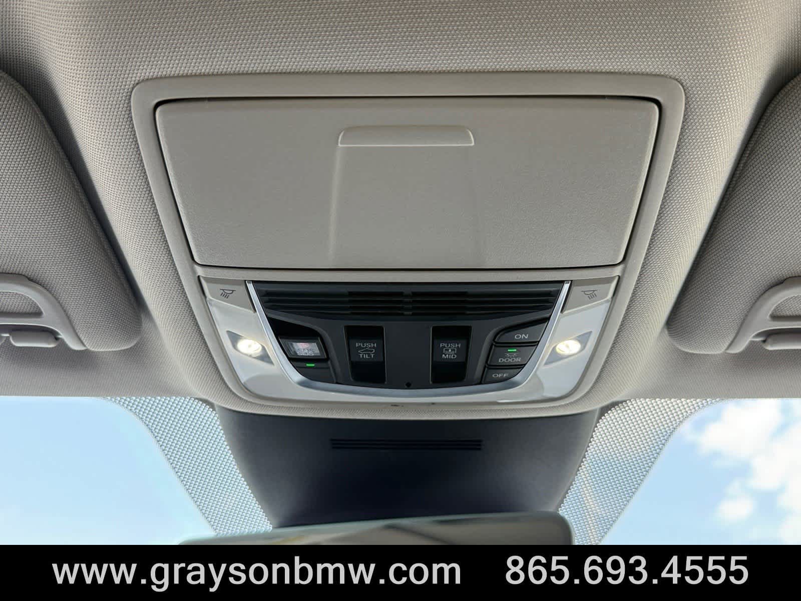 Used 2026 Acura MDX w/ Technology Package FWD image 26