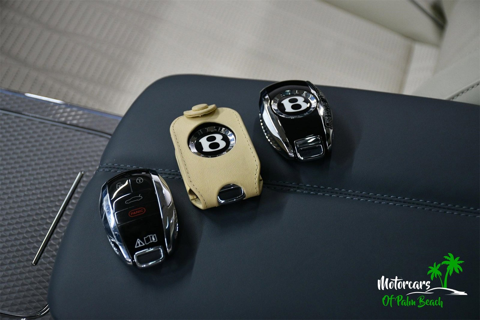 Used 2023 Bentley Flying Spur W12 image 45