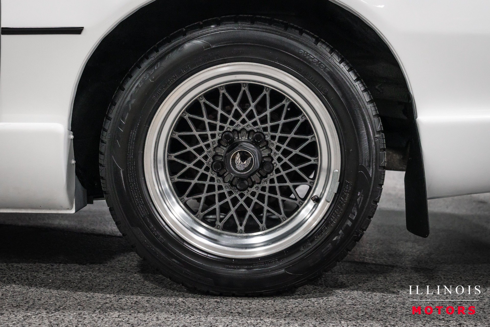 Used 1991 Pontiac Firebird Trans Am RWD image 10