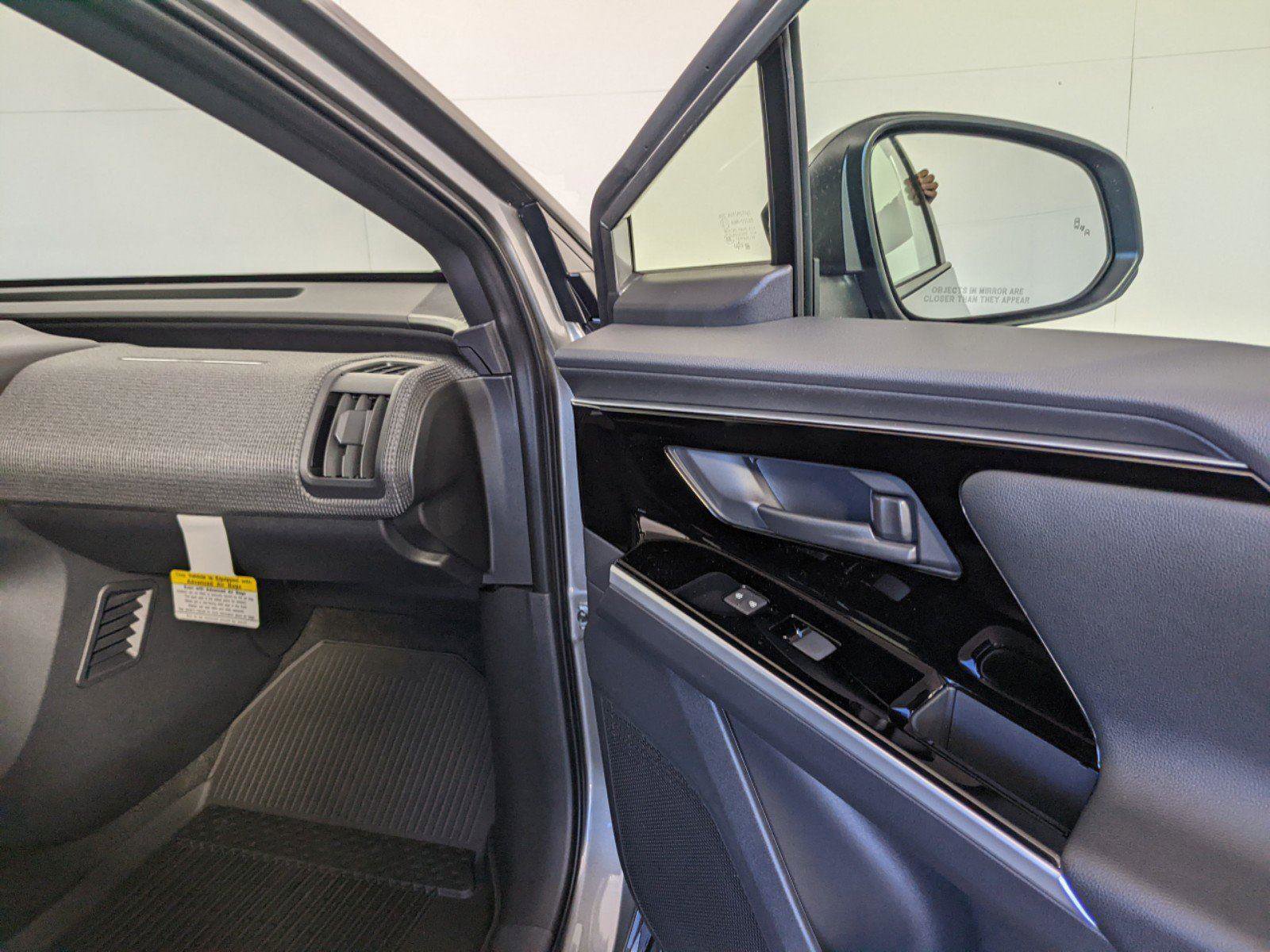 New 2025 Toyota bZ4X AWD image 4