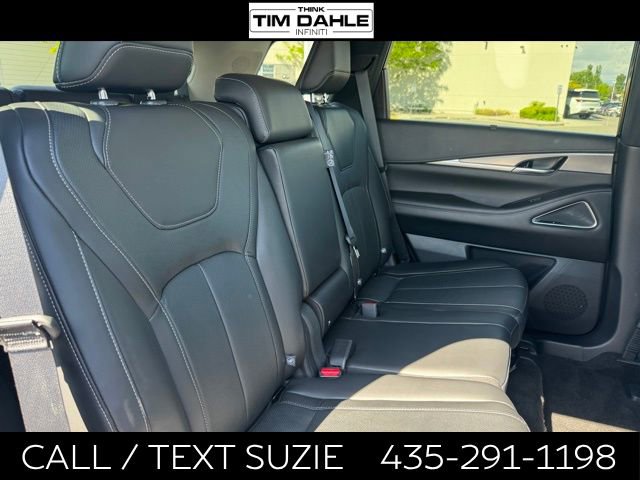 Used 2025 INFINITI QX60 Luxe w/ Lighting Package (N94) AWD/4WD image 23
