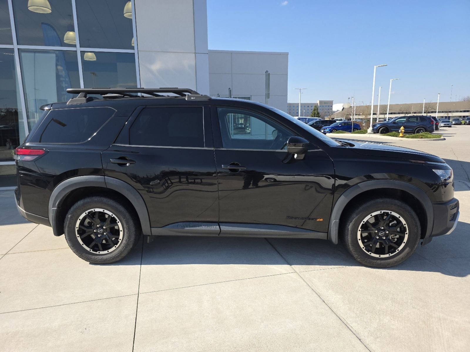 Used 2023 Nissan Pathfinder Rock Creek AWD/4WD image 10