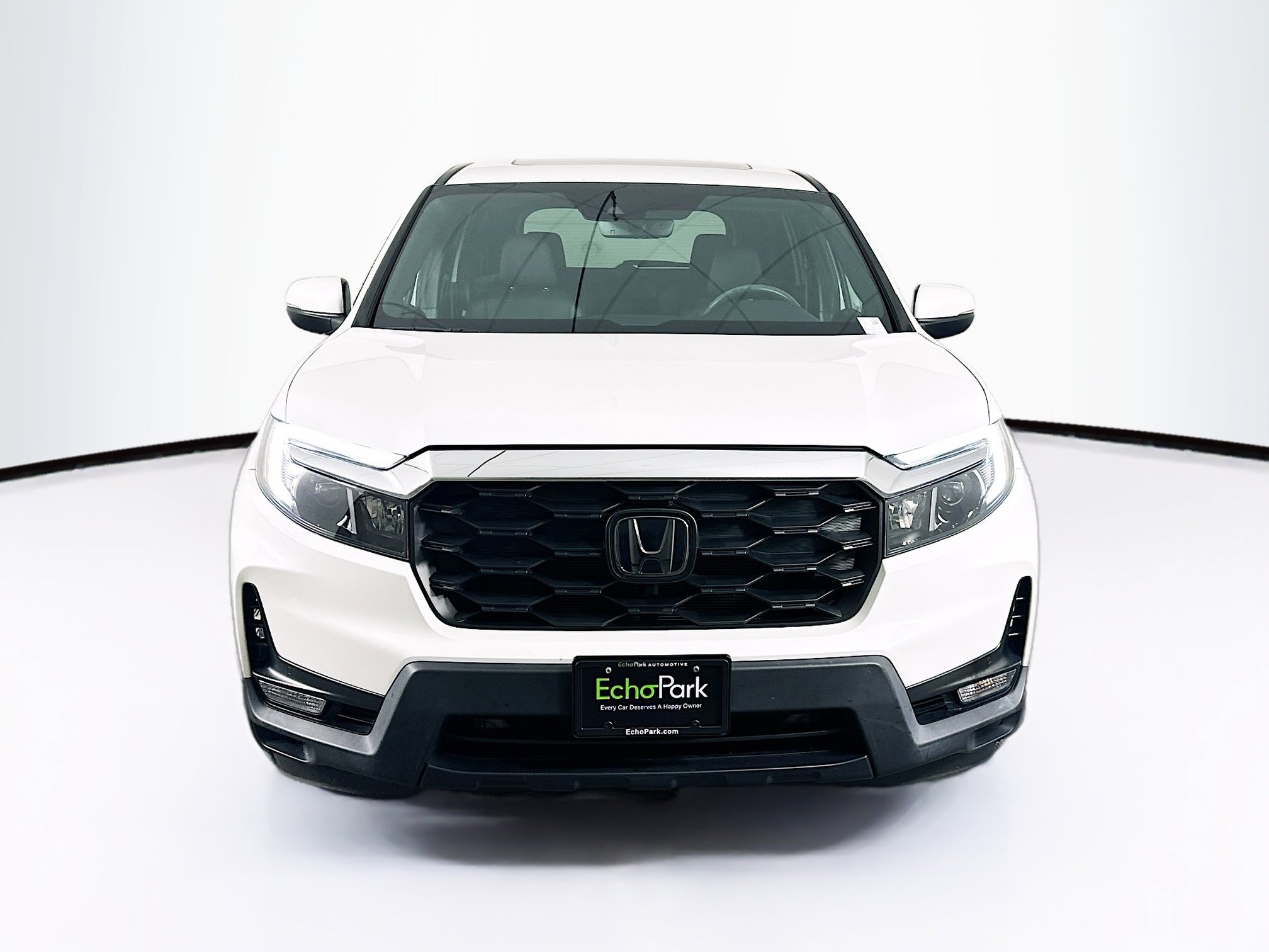 Used 2023 Honda Passport EX-L image 2