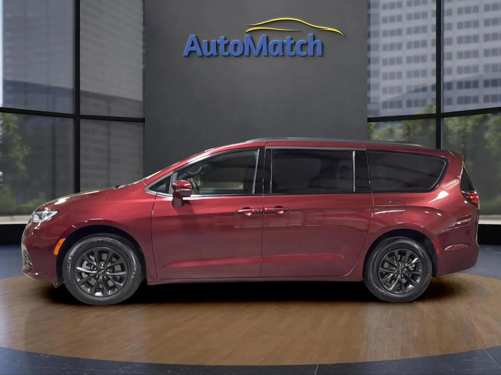 Used 2021 Chrysler Pacifica Touring w/ Uconnect Theater Family Group image 6