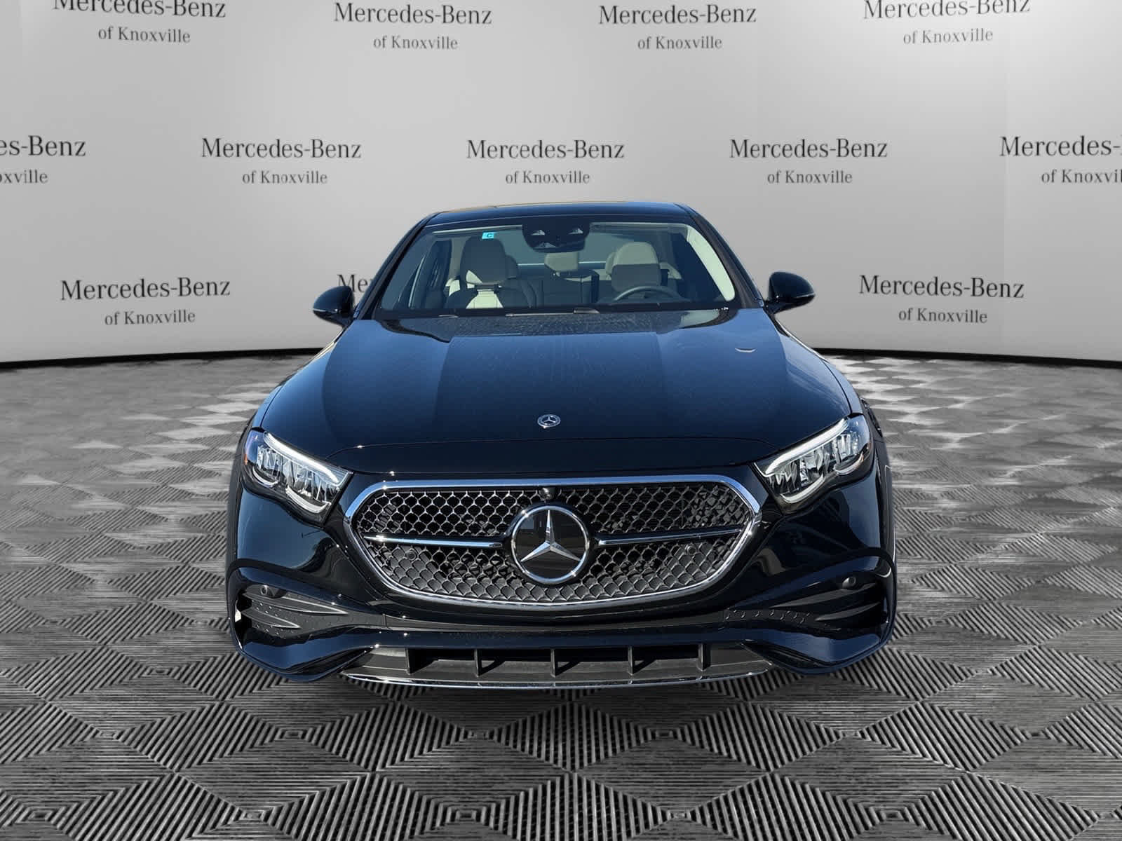 Used 2026 Mercedes-Benz E 350 4MATIC Sedan image 8