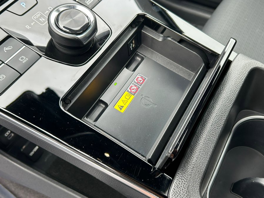 Used 2023 Subaru Solterra AWD image 30