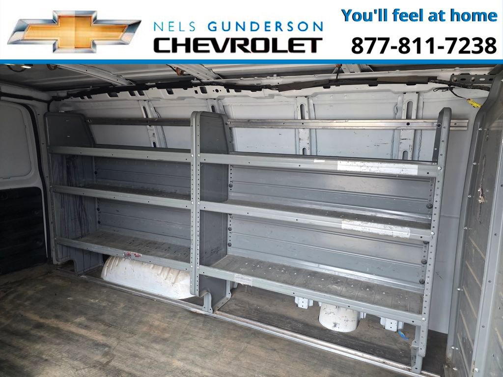 Used 2017 Chevrolet Express 3500 RWD image 10