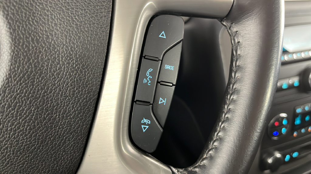 Used 2013 Chevrolet Silverado 2500 LTZ AWD/4WD image 25