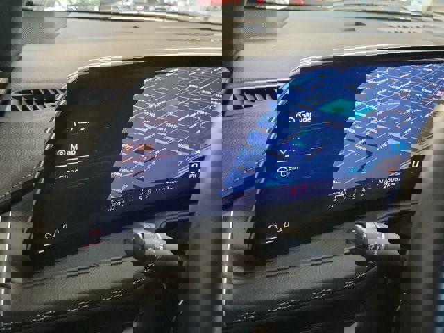 Certified 2024 Cadillac XT4 Premium Luxury w/ Cold Weather Package image 15