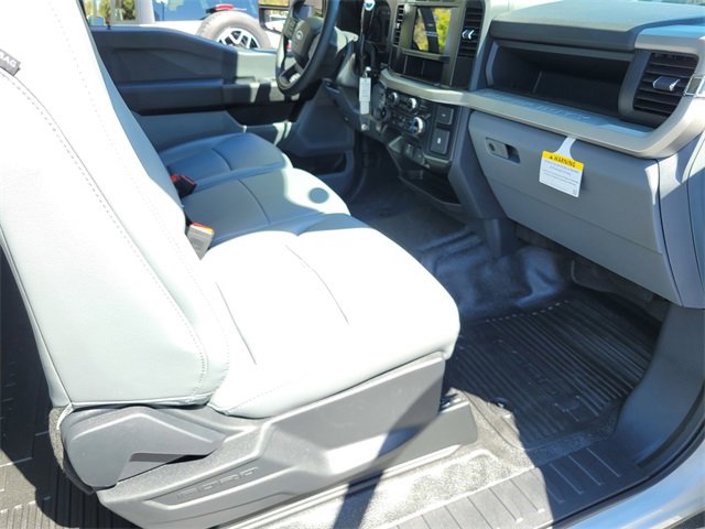 New 2024 Ford F550 4x4 SuperCab Super Duty image 13