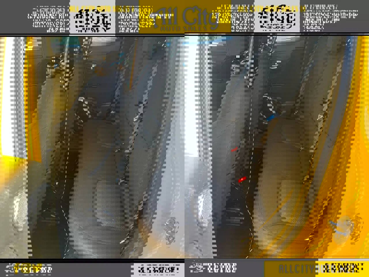 Used 2015 Jeep Renegade Latitude w/ Popular Equipment Group image 16