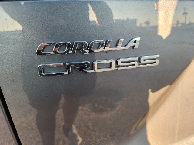 Used 2026 Toyota Corolla Cross XLE w/ Convenience Package FWD image 8