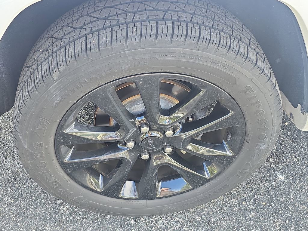 Used 2019 Jeep Grand Cherokee Altitude image 6