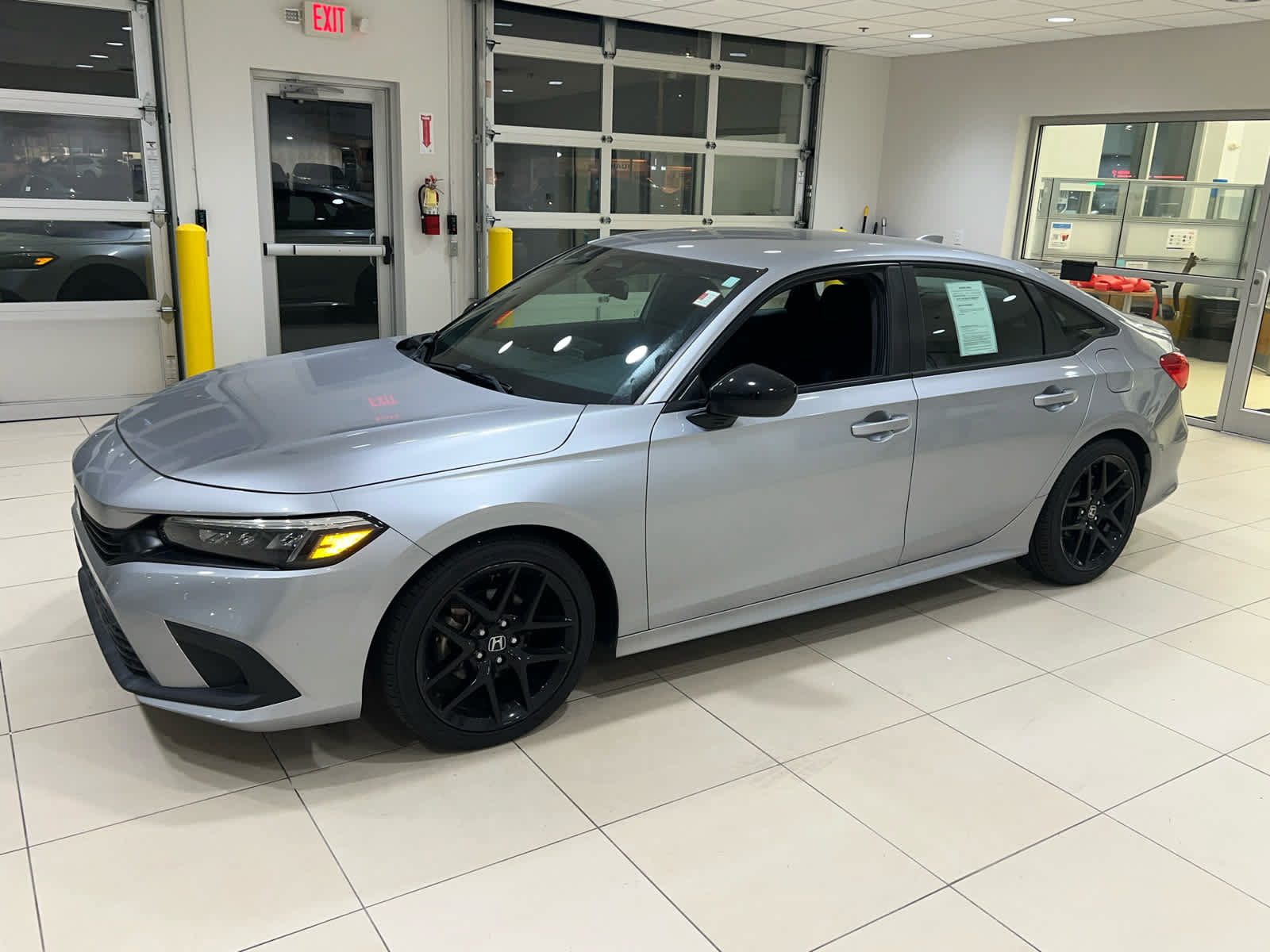 Used 2023 Honda Civic Sport image 4