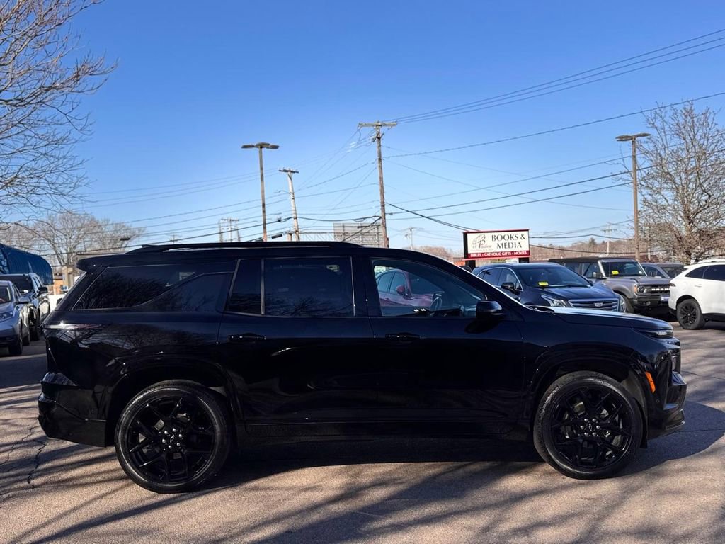 Used 2024 Chevrolet Traverse RS w/ LPO, Floor Liner Package image 7