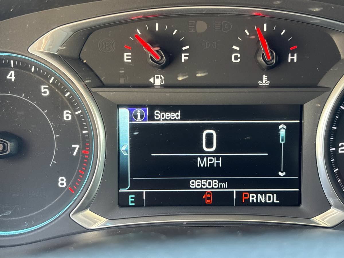 Used 2019 Chevrolet Traverse LT FWD image 24
