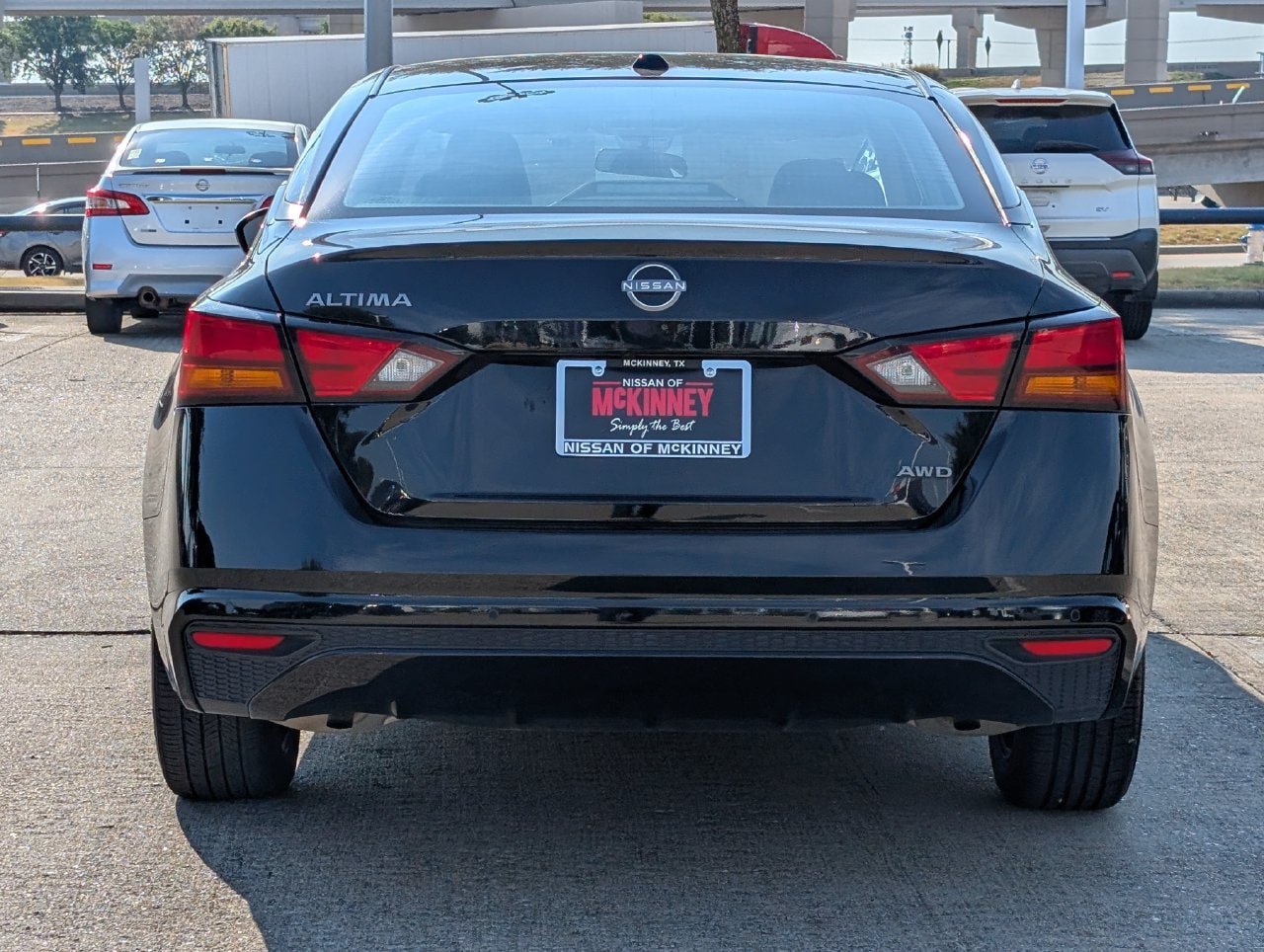 Used 2025 Nissan Altima 2.5 SV AWD/4WD image 5