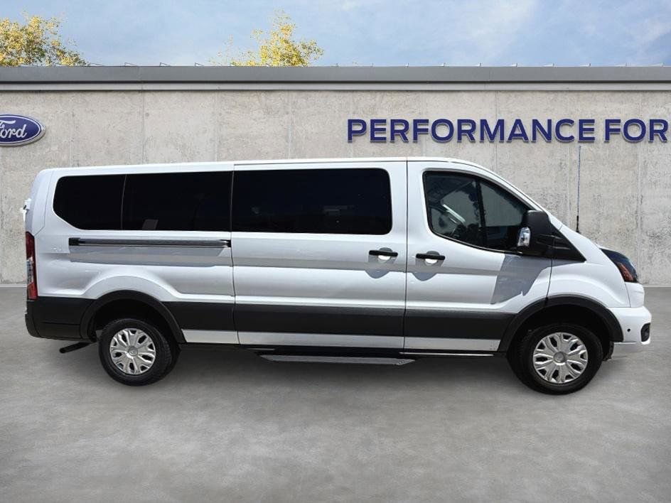 Used 2025 Ford Transit 350 XLT RWD image 6
