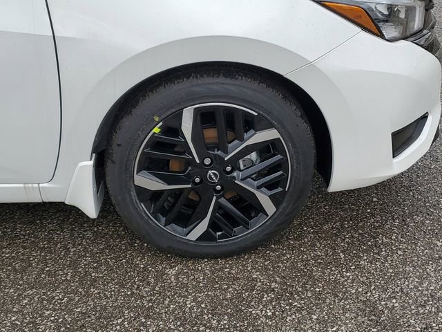New 2025 Nissan Versa SR w/ Trunk Package image 6
