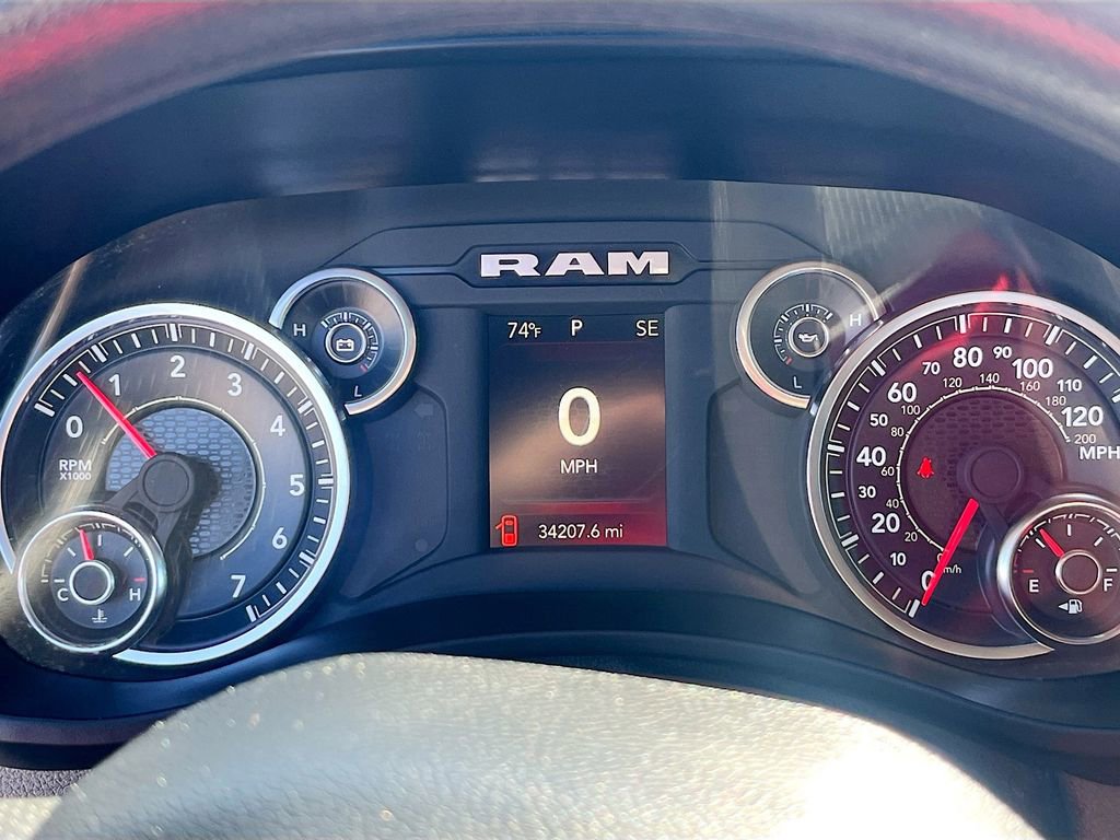 Used 2024 RAM 2500 Tradesman w/ Chrome Appearance Group image 12