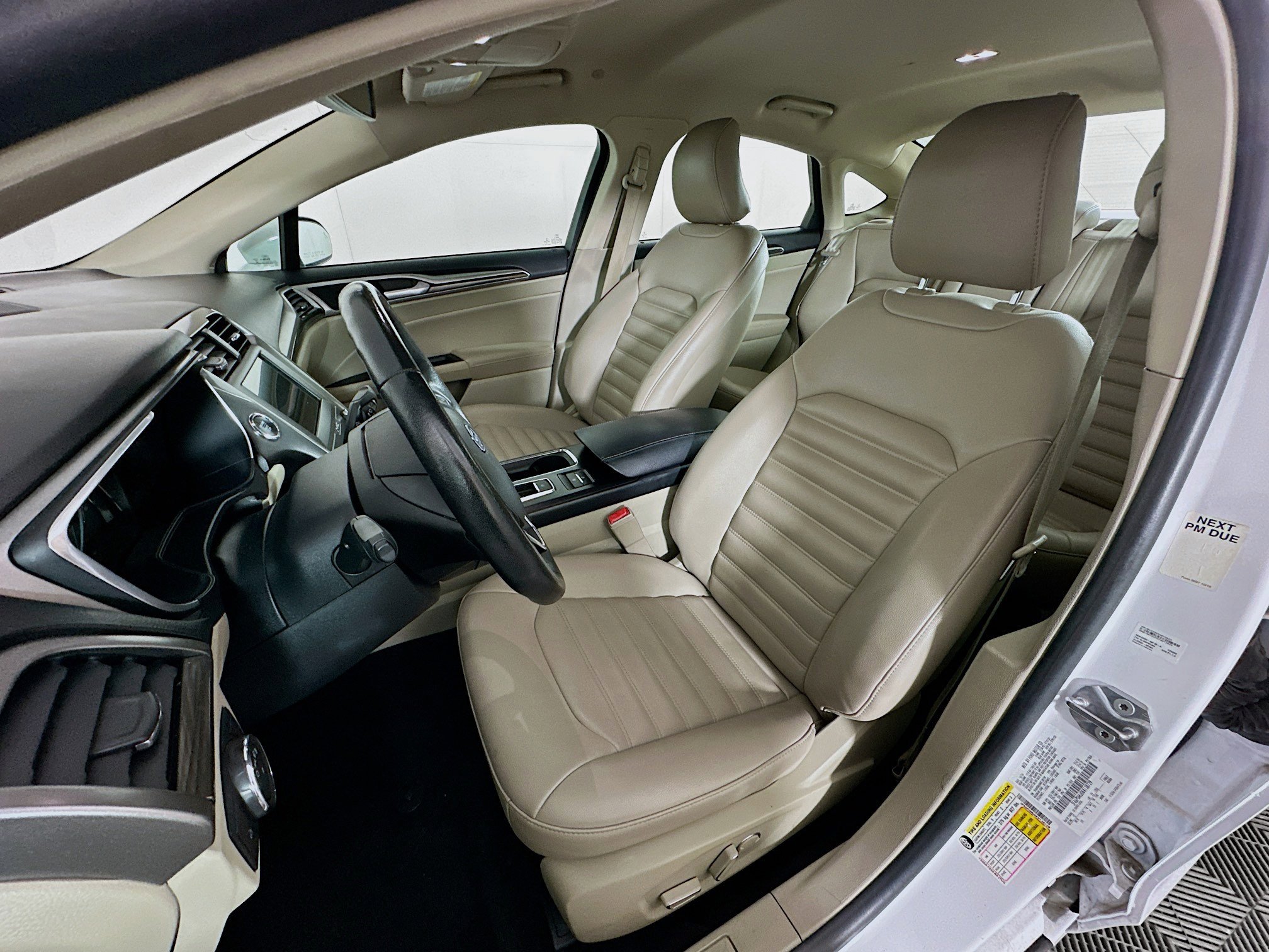 Used 2019 Ford Fusion SEL image 13