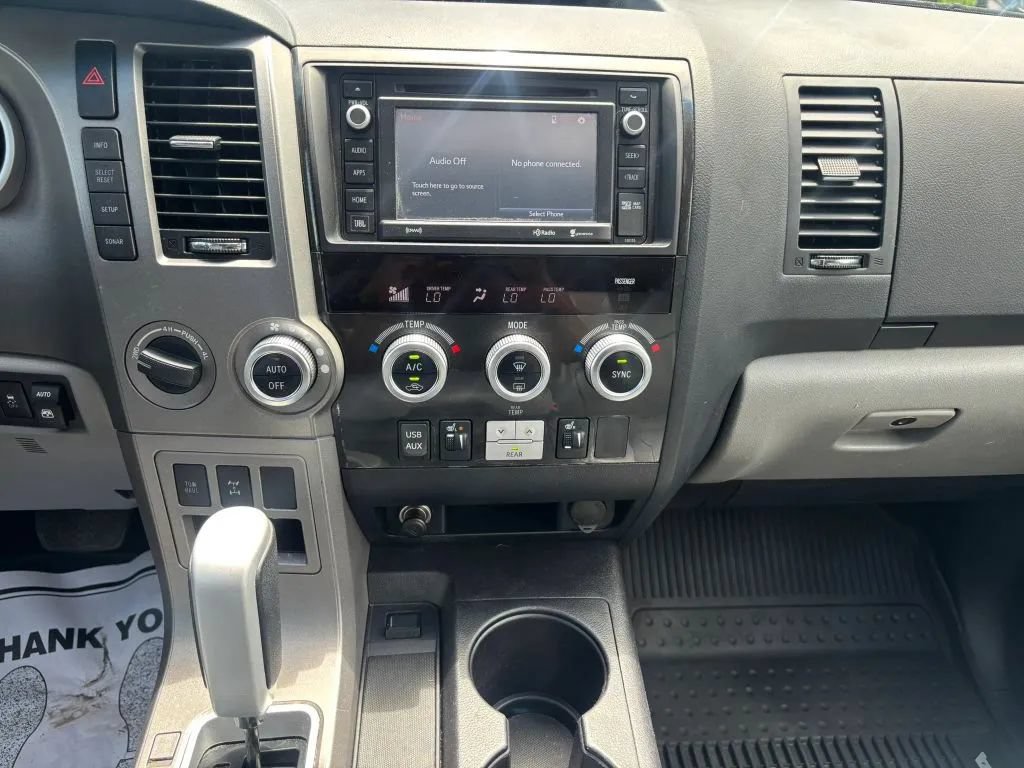 Used 2017 Toyota Sequoia Limited AWD/4WD image 23