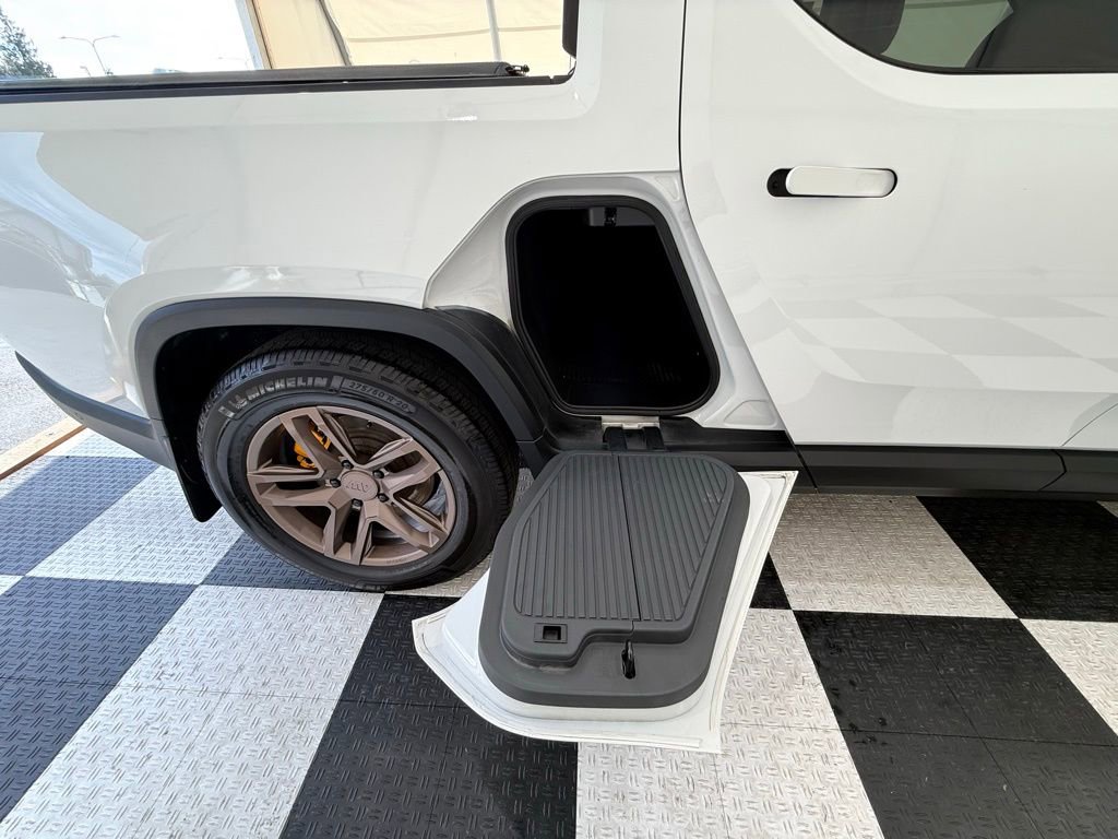 Used 2022 Rivian R1T Adventure image 29