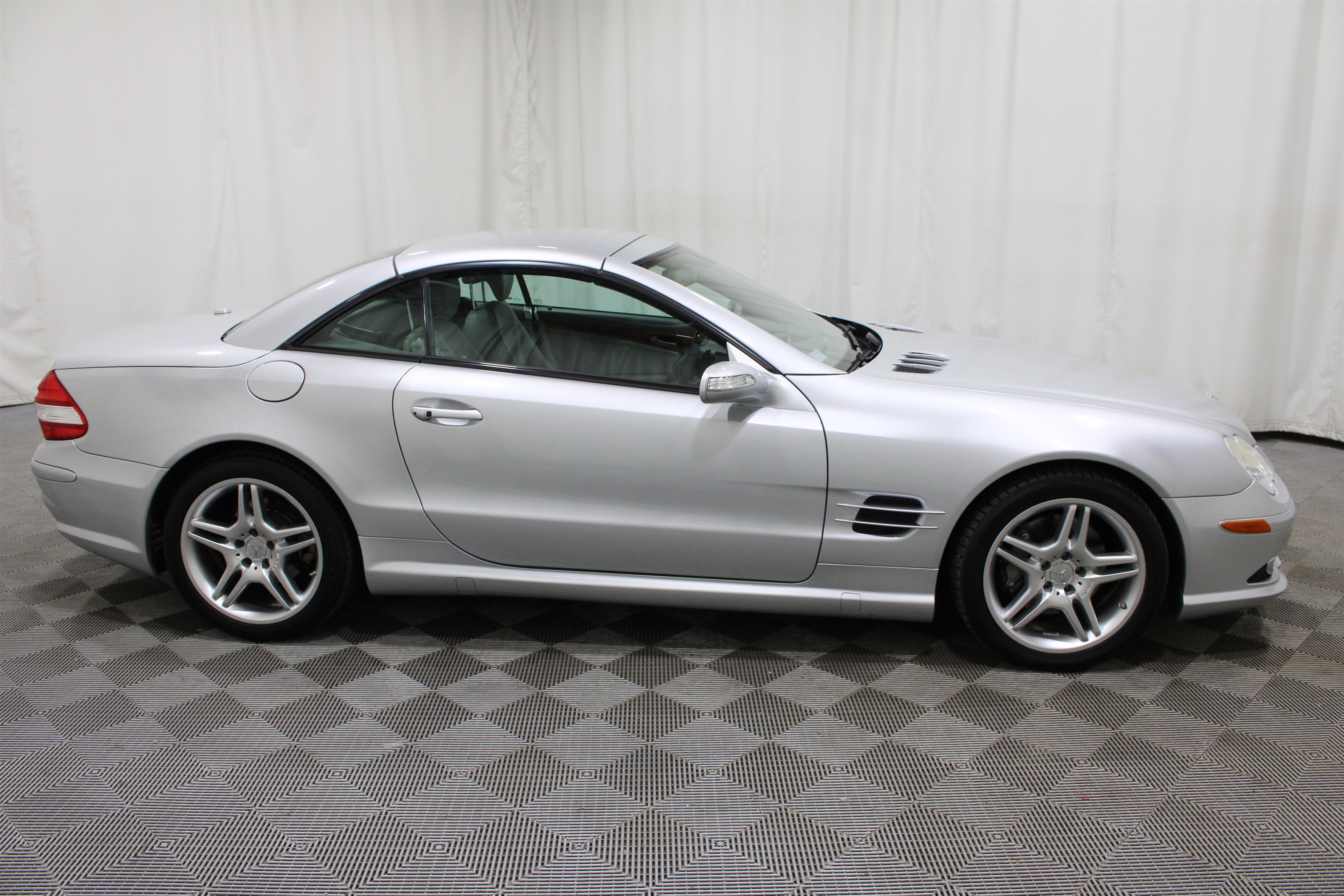 Used 2007 Mercedes-Benz SL 550 image 23