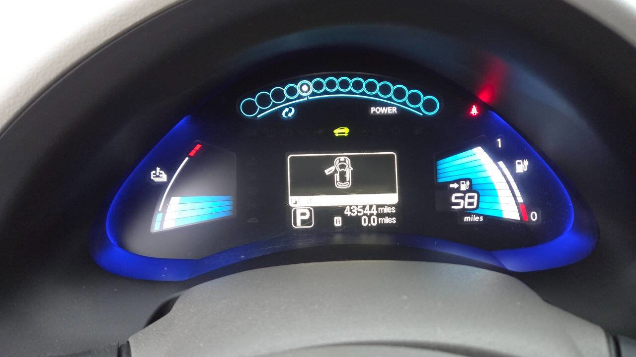 Used 2012 Nissan Leaf SV image 40