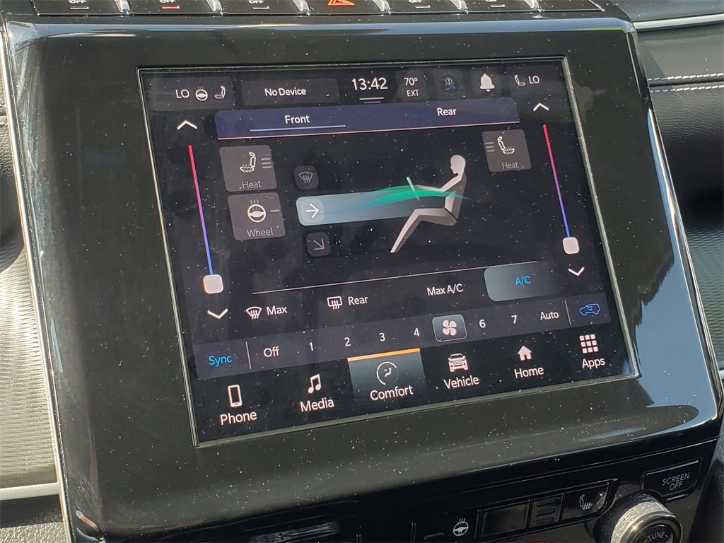 Used 2024 Jeep Grand Cherokee L Laredo image 23