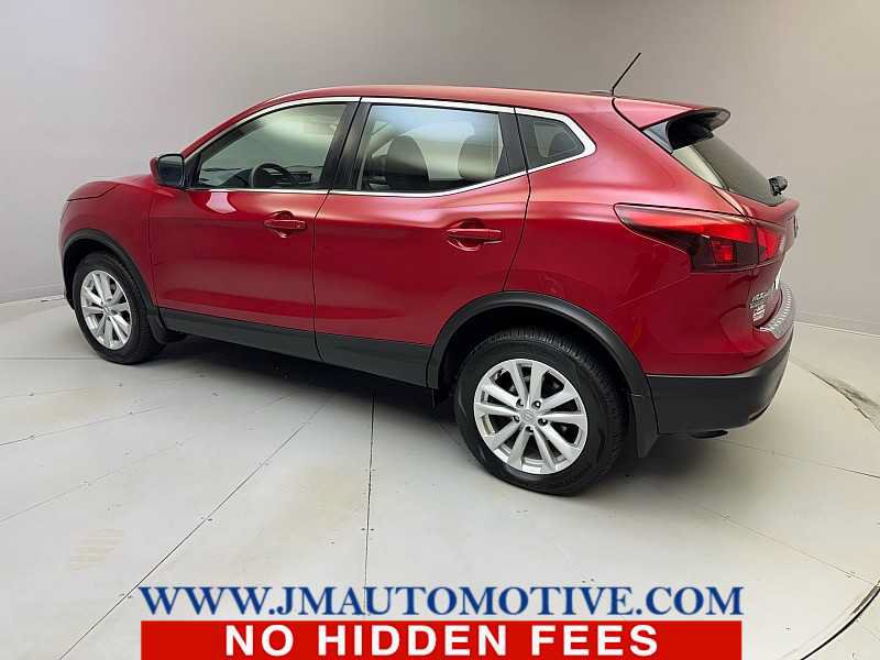 Used 2017 Nissan Rogue Sport S w/ S Appearance Package AWD/4WD image 3
